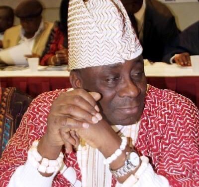 Oba of Lagos’ palace taken over by thugs, steal staff of office