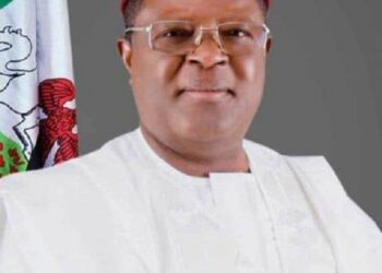 2023: Ebonyi state governor, Dave Umahi set to dump PDP for APC