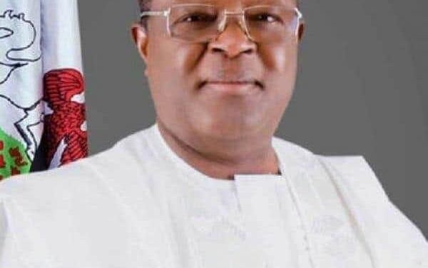 2023: Ebonyi state governor, Dave Umahi set to dump PDP for APC