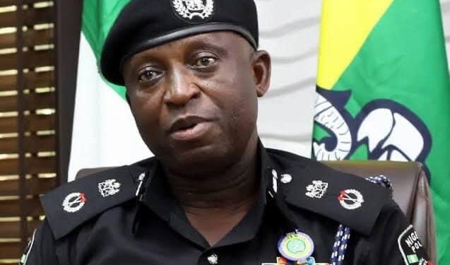 Police Commissioner dismantles road blocks on Lagos-Badagry expressway