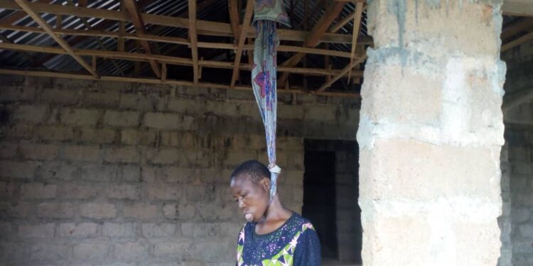 Confusion As Lifeless Body Of A Woman found dangling in uncompleted building in Edo [Graphic Image]
