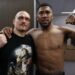 Usyk returns heavyweight title belts to Anthony Joshua after shock defeat [Photos]