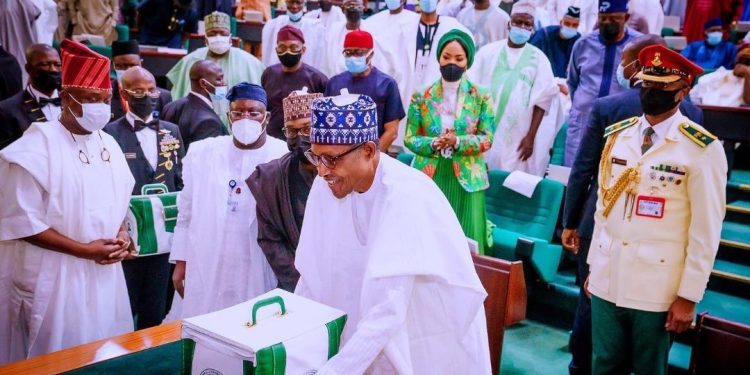 PHOTO NEWS: Buhari presents Nigeria’s N16 trillion 2022 budget to National Assembly