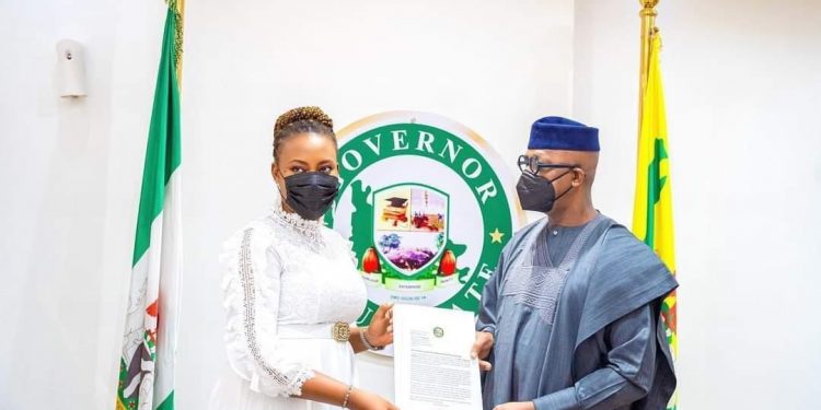 Ogun Gov Gifts House, N5m, Scholarship To OAU Best Graduating Medical Student, Dr Joy Adesina [PHOTOS]