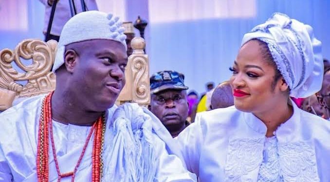 Queen Naomi Returns To Palace After Public Divorce Notice To Ooni Of Ife [VIDEO]