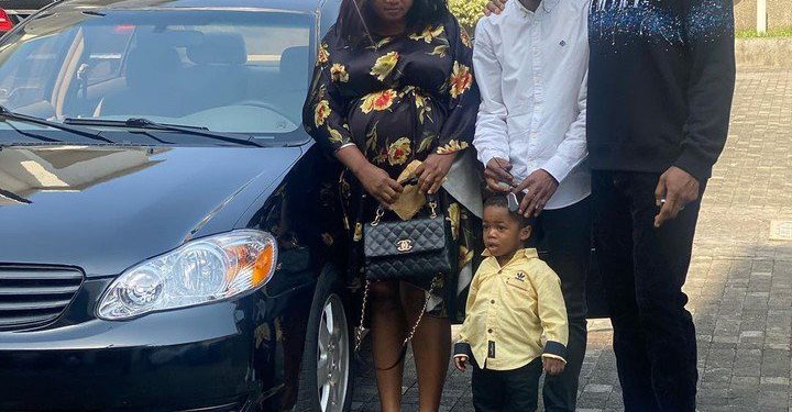 Popular Abuja Pastor Fatoyinbo Gifts His Barber New Car [PHOTOS]
