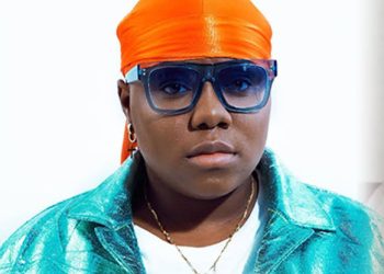 Teni Narrowly Escaped Kidnap While Performing in Rivers State [VIDEO]