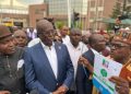 BREAKING: Buhari’s Minister Surprised With N100million Presidential Form