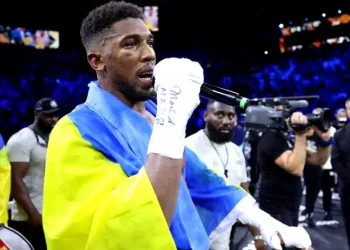 ‘How did you beat me?’ – Furious Anthony Joshua asks Usyk after defeat [VIDEO]