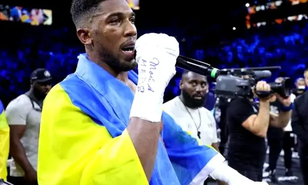 ‘How did you beat me?’ – Furious Anthony Joshua asks Usyk after defeat [VIDEO]