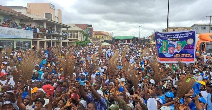 2023: Atiku, PDP In Trouble As Youths Lockdown Ibadan For Tinubu/Shettima Rally [PHOTOS]
