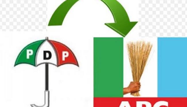 2023: PDP Secretary, Others Decamp To APC In Edo [PHOTOS]
