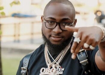 How Davido Escaped Onstage Attack At Lagos Concert