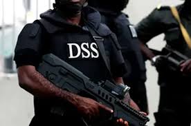 BREAKING: Confusion In Lagos As SSS blocks EFCC officials from accessing office