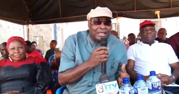 Edo Guber: LP Senatorial leader rejects Obaseki’s N50m largesse, defects to APC [PHOTOS]