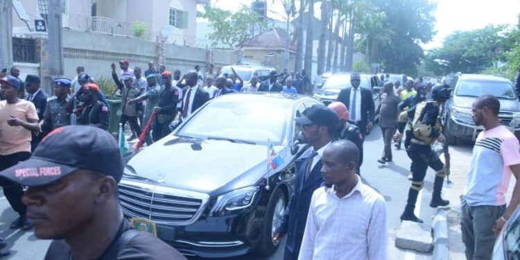 Kogi gov visits Yahaya Bello amidst EFCC siege [PHOTOS]