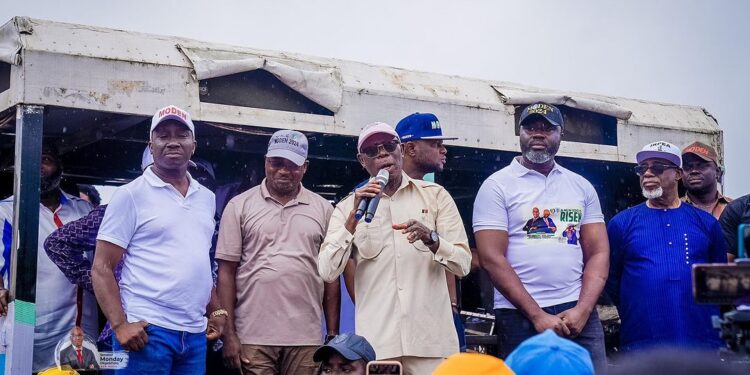 Edo 2024: Oshiomhole Rallies Support For Okpebholo, Knocks Obaseki Over Neglect of Ewohimi People, Hospital