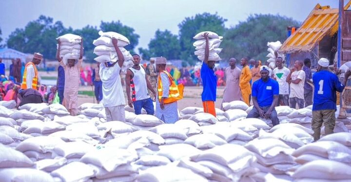 FG Palliatives: Don’t Give Our Fertilizers To Governor Obaseki, Edo Group Insists
