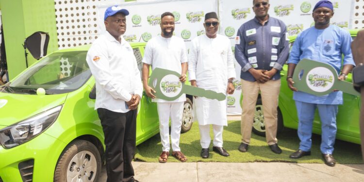 Glo Festival of Joy in Ibadan as winners receive cars, other prizes