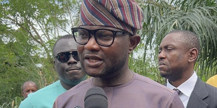 Edo Deputy Governor, Idahosa inspects Iguobazuwa General Hospital, assures of government collaboration to boost healthcare