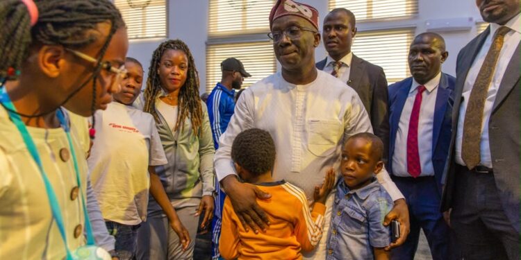 Xenophobia: Okpebholo Gives 41 Edo Returnees N1m Each, Offers Soft Loans